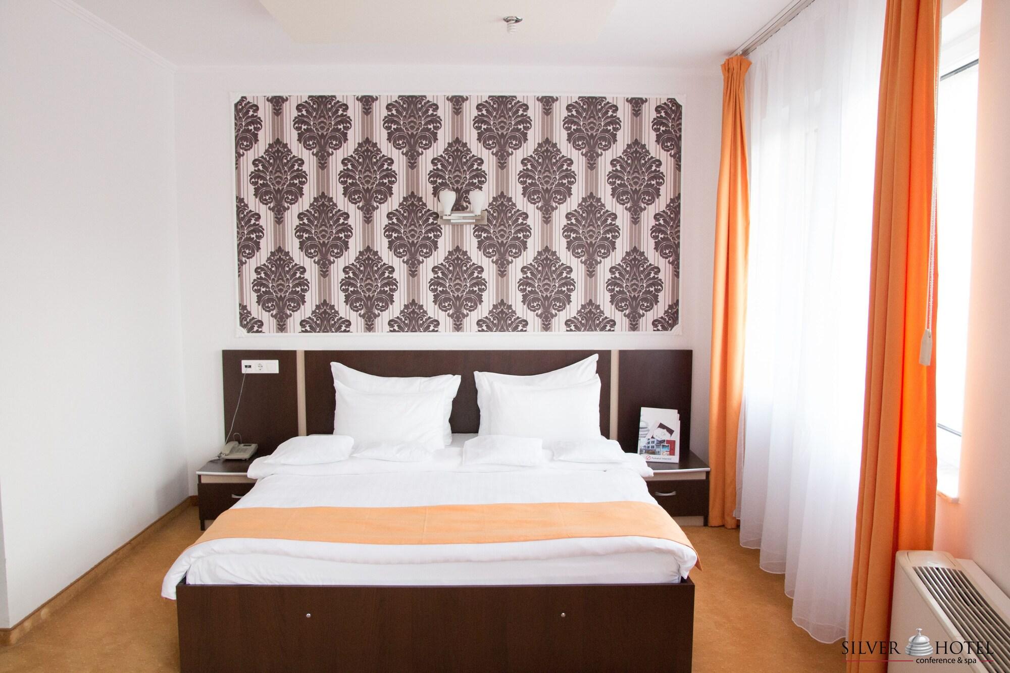 Silver Hotel Oradea Eksteriør billede