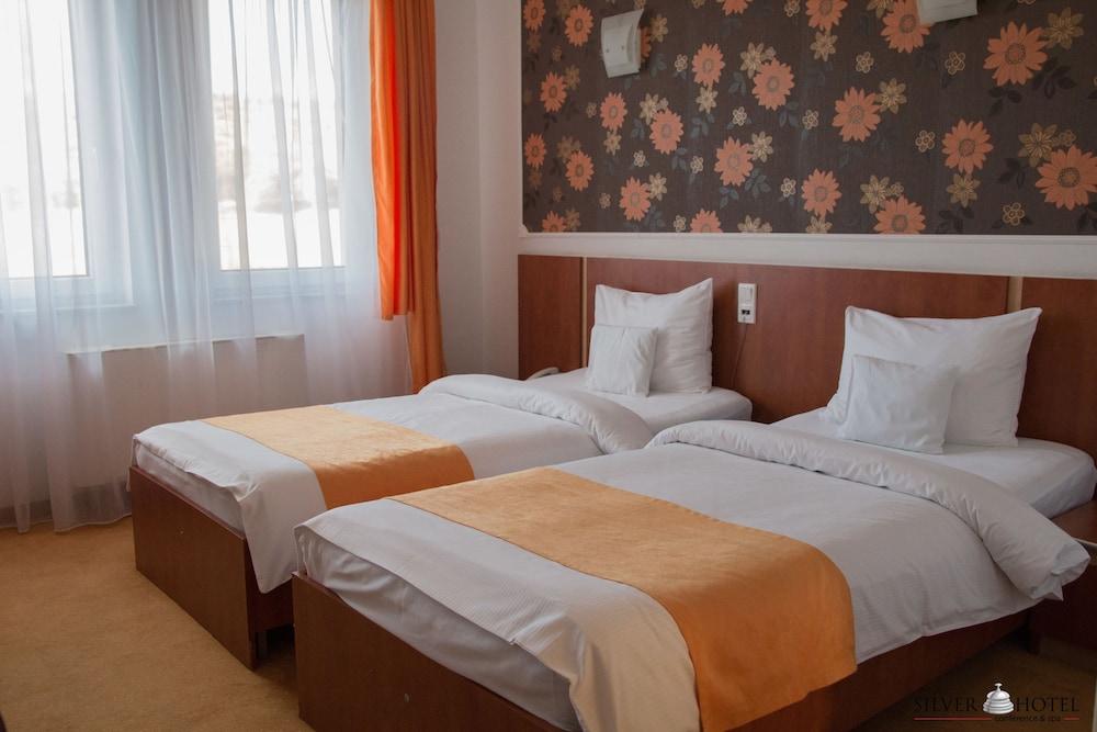 Silver Hotel Oradea Eksteriør billede