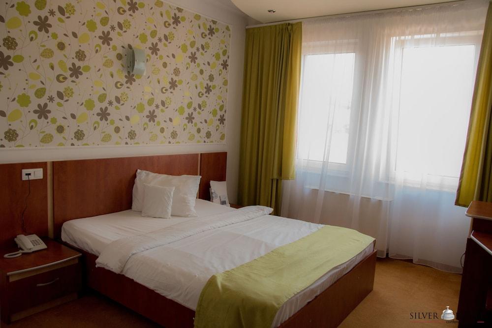 Silver Hotel Oradea Eksteriør billede