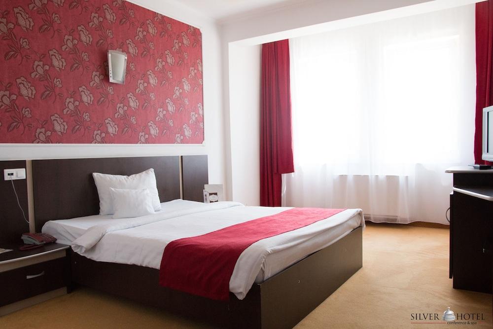 Silver Hotel Oradea Eksteriør billede