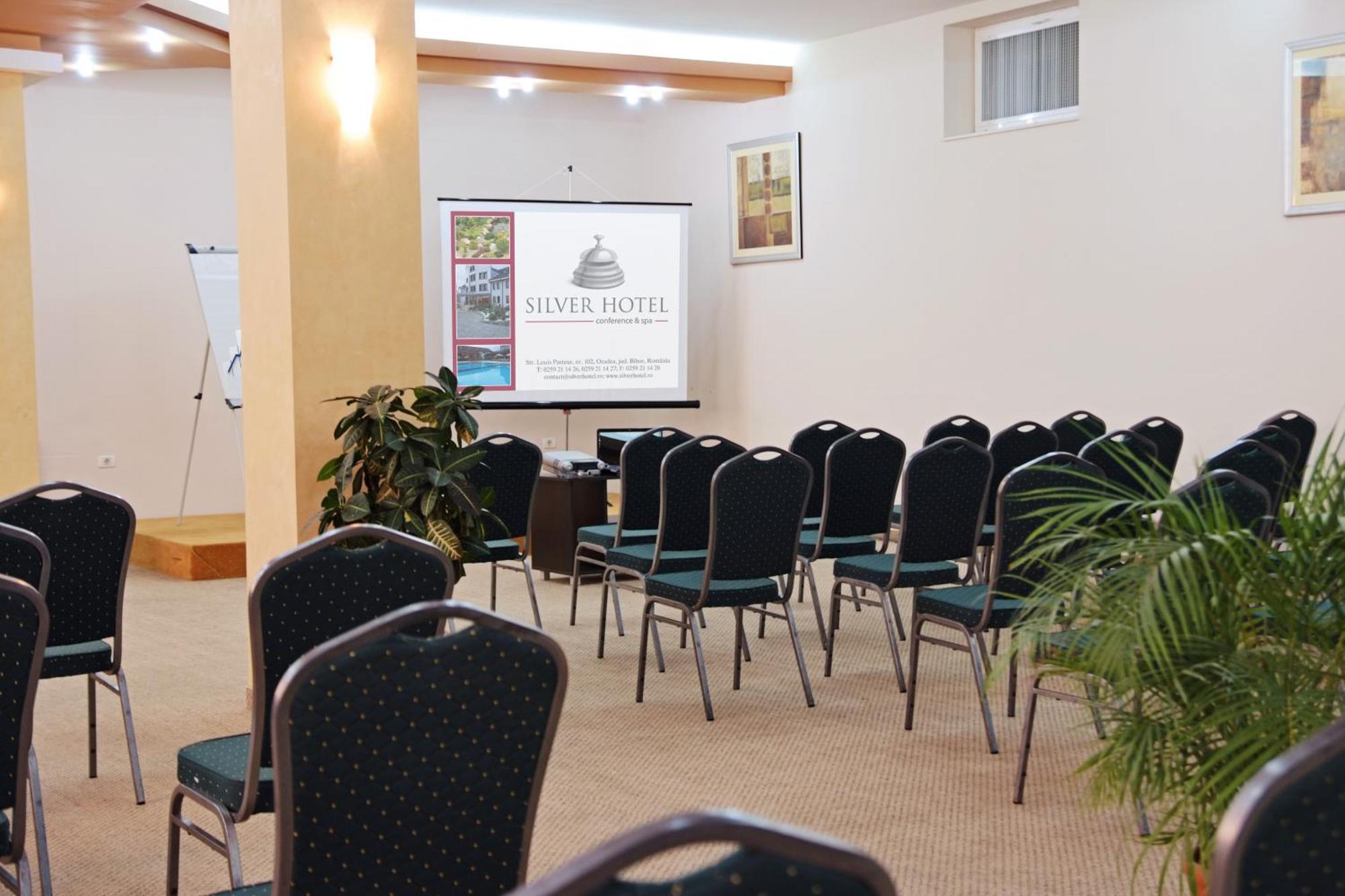 Silver Hotel Oradea Eksteriør billede