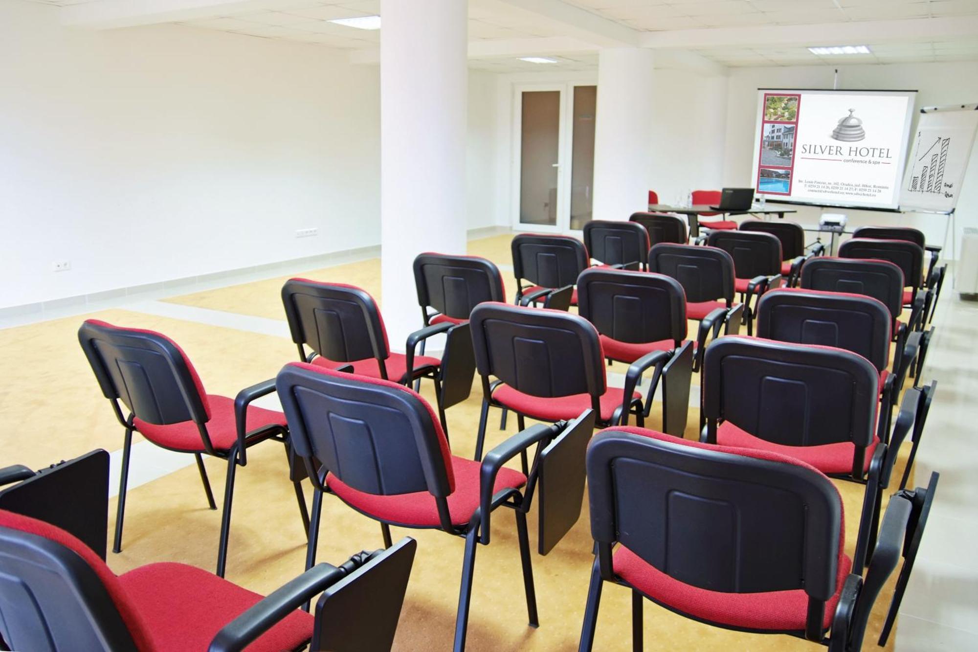 Silver Hotel Oradea Eksteriør billede