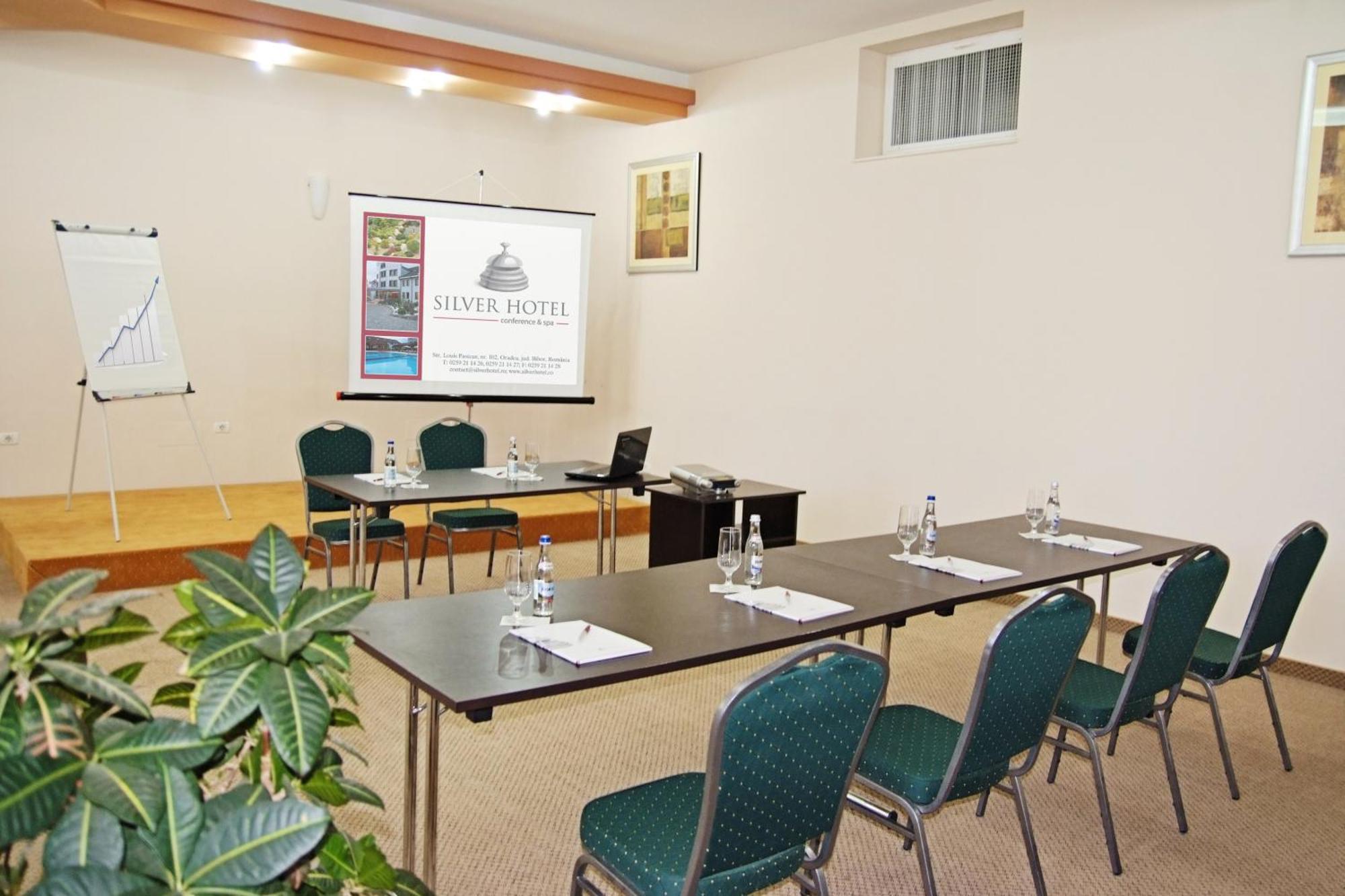 Silver Hotel Oradea Eksteriør billede