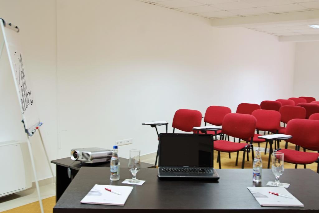 Silver Hotel Oradea Eksteriør billede