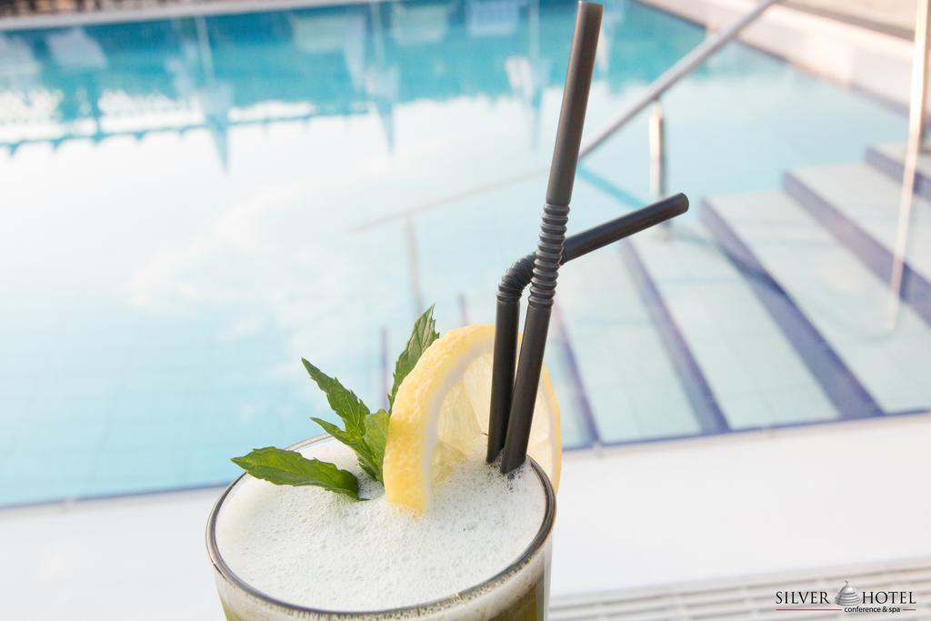 Silver Hotel Oradea Eksteriør billede